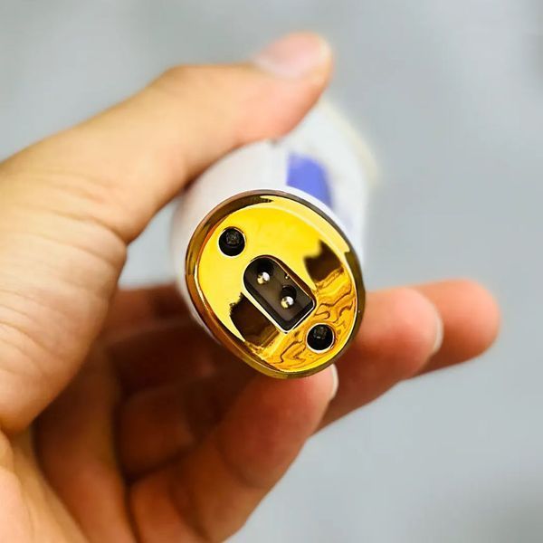 Професійна машинка для стриження собак і котів DSP 91210 з титанокерамічним різальним блоком і 4 насадками 3-12 мм Білий R-DSP 91210 фото